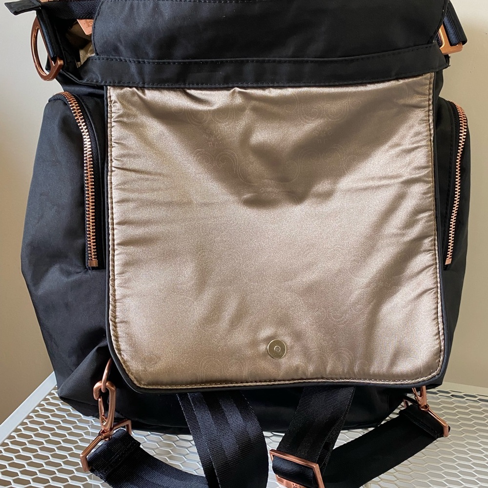 Limited edition knight rose Jujube be sporty backpack with insulated pockets - Picture 6 of 8